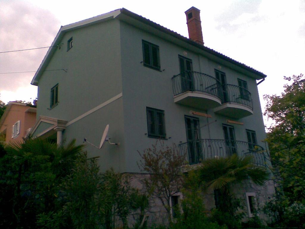 Tranquity Studio Apartment Ika Laurana Esterno foto