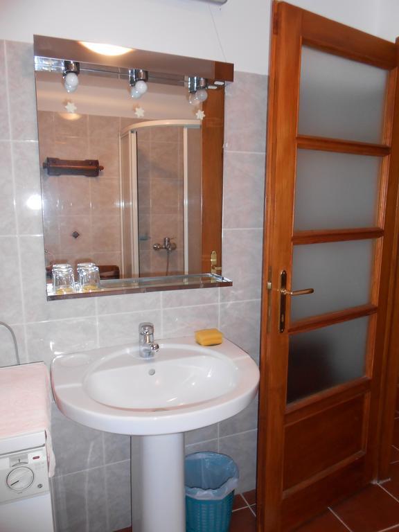 Tranquity Studio Apartment Ika Laurana Esterno foto